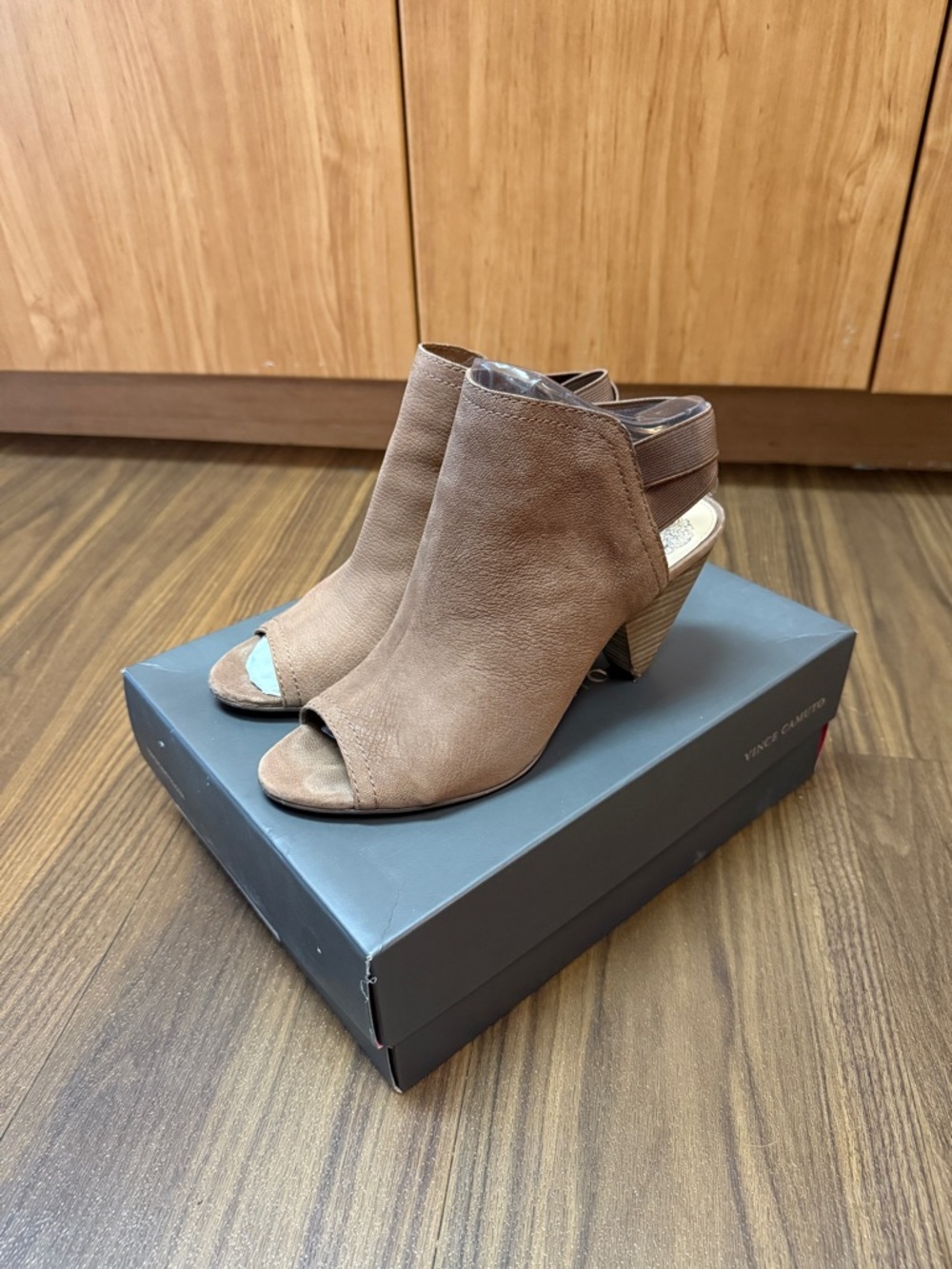 Vince Camuto Taupe Brown Open-Toe Stacked Heel Mule